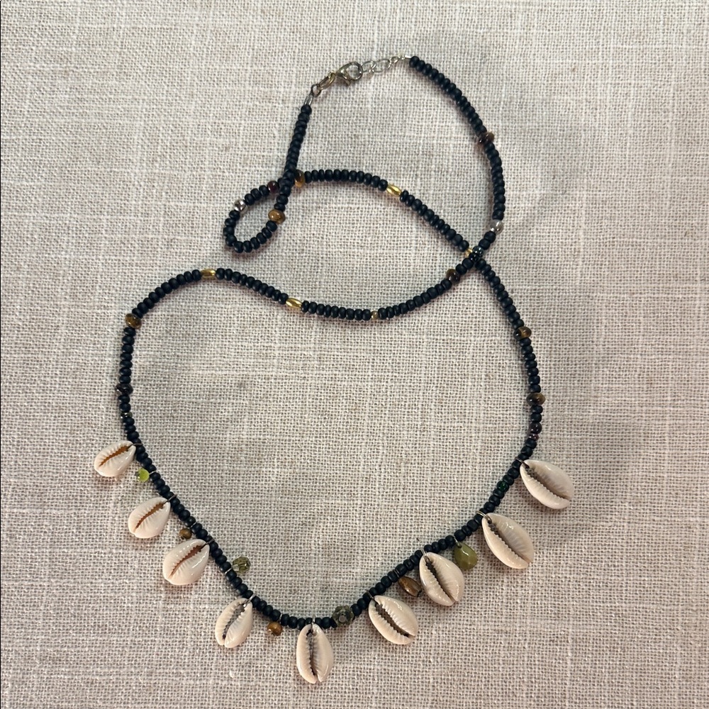 beaded shell necklace safaricore handmade tribal‎ rustic bohemian travel natural
